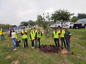 Earth-Day-Tree-Planting-3_w